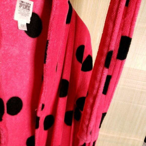 Pink Victoria's Secret Womens Pink Plush Robe Black Polka Dots XS/S - Picture 5 of 8